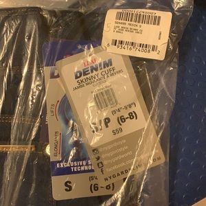 Nygard skinny jeans, size Small (6-8)